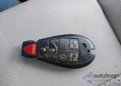 2012 Chrysler Town & Country Touring z USA, uszkodzony, nr VIN 2C4RC1BG0CR187331